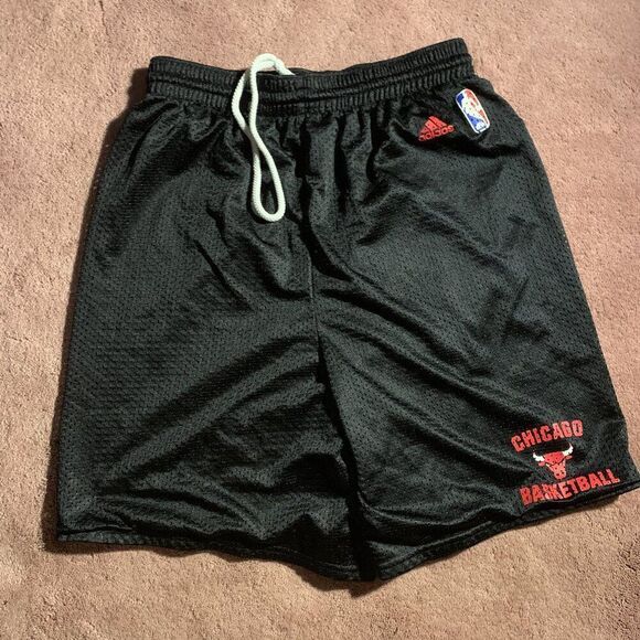 Vintage NBA Adidas Chicago Bull Mesh Shorts - Picture 1 of 4
